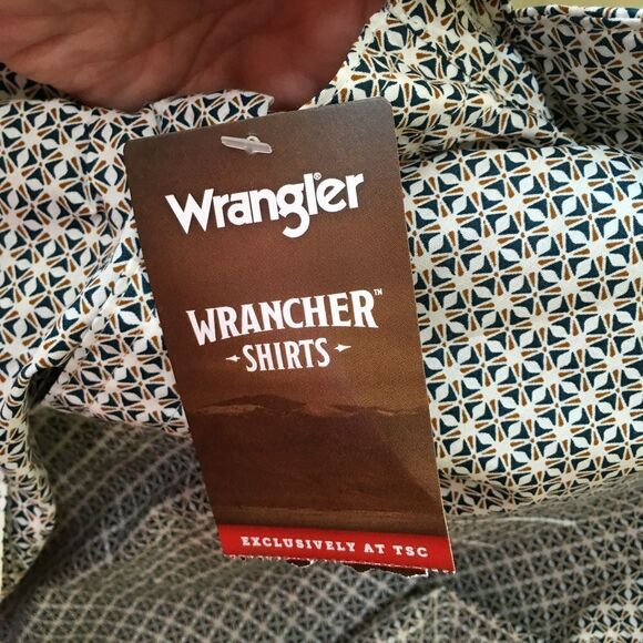 NEW WITH TAGS WRANGLER WRANCHER WESTERN SHIRT WITH PEARL SNAPS - Picture 2 of 7
